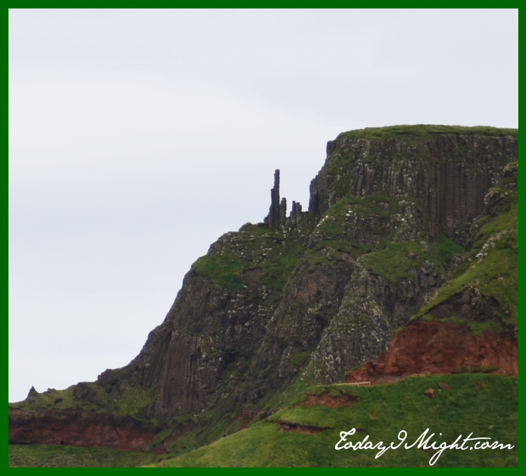 todayimight.com | Ireland | Giant's Causeway Chimney